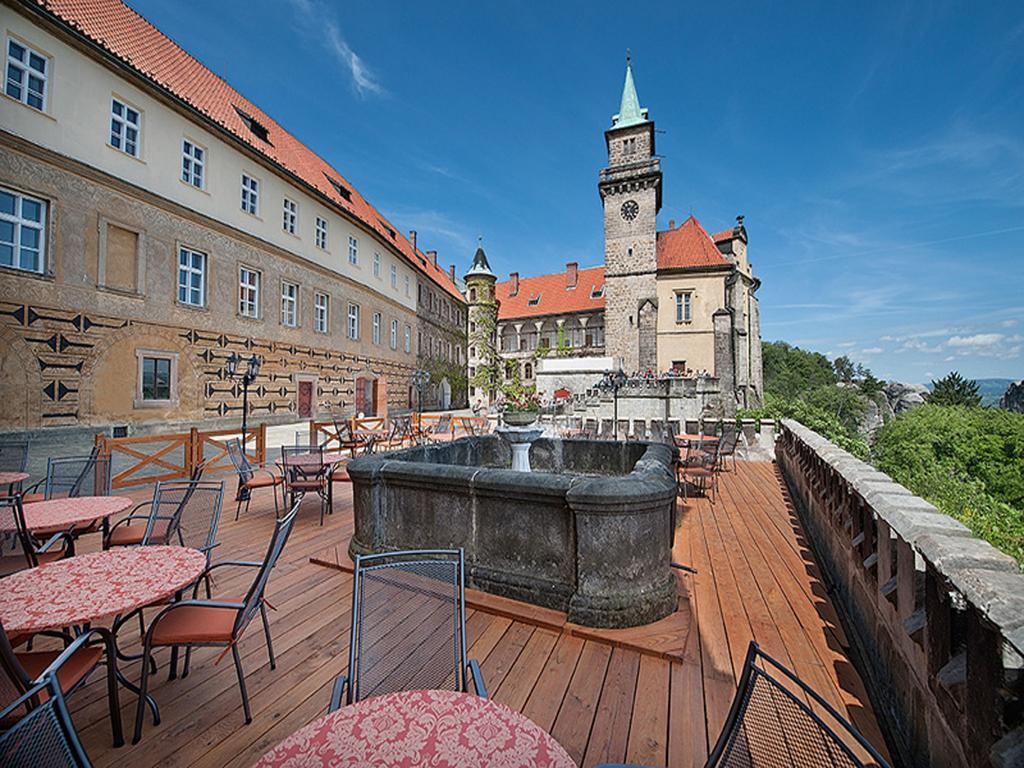 Ea Zamecky Hotel Hrubá Skála Exteriör bild